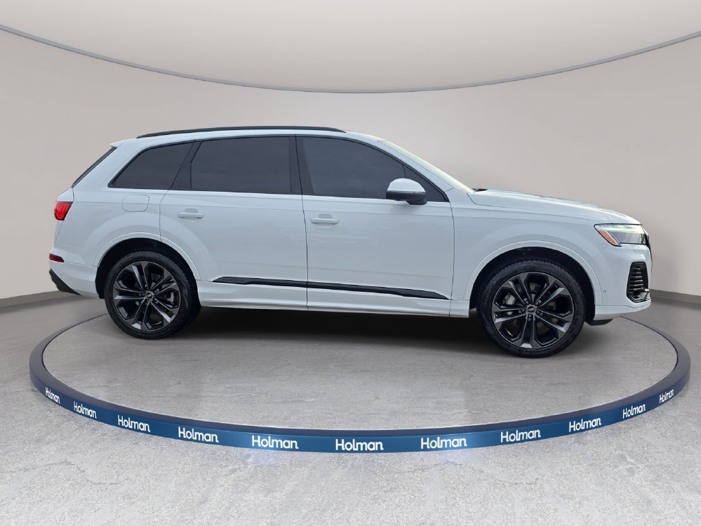 Used 2025 Audi Q7 3.0T Premium Plus AWD/4WD image 5