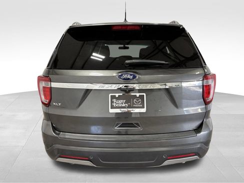 Used 2019 Ford Explorer XLT w/ Equipment Group 201A image 7