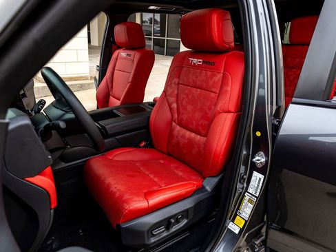 Used 2025 Toyota Sequoia TRD Pro image 30