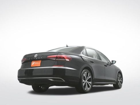 Used 2020 Volkswagen Passat 2.0T SEL image 37