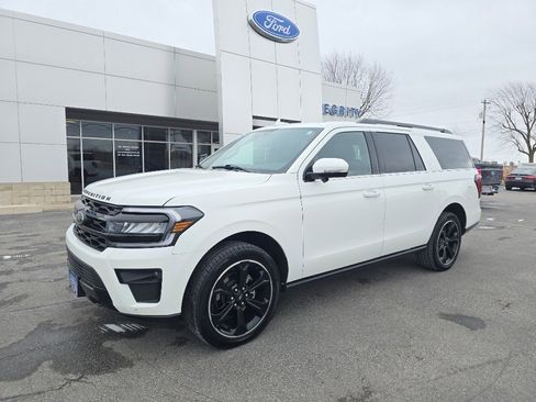 Used 2024 Ford Expedition Max Limited image 2