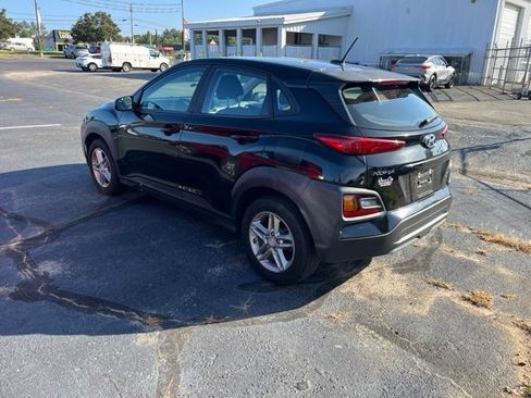 Used 2019 Hyundai Kona SE FWD image 3