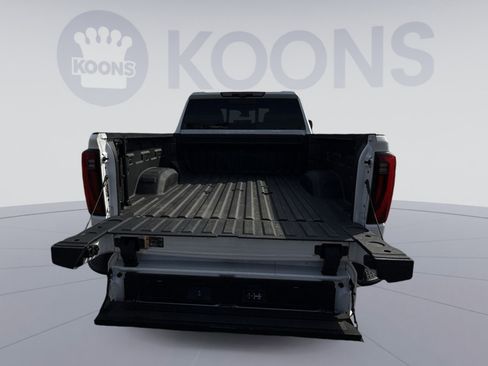 Used 2024 GMC Sierra 2500 Denali Ultimate image 27