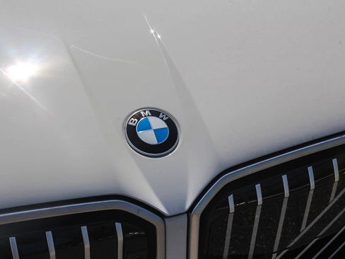 Used 2025 BMW X3 xDrive30 w/ Premium Package AWD/4WD image 11
