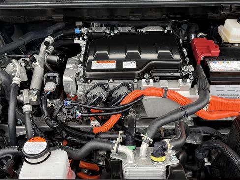 Used 2024 Toyota bZ4X XLE image 30