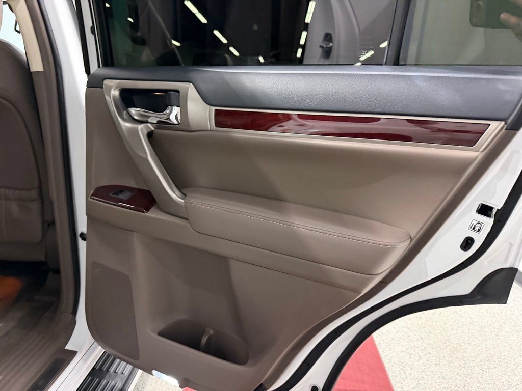 Used 2019 Lexus GX 460 Premium AWD/4WD image 26