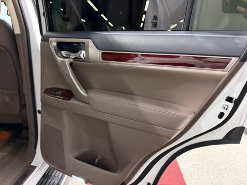 Used 2019 Lexus GX 460 Premium AWD/4WD image 26