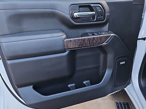 Used 2022 GMC Sierra 3500 Denali w/ Denali Ultimate Package image 26