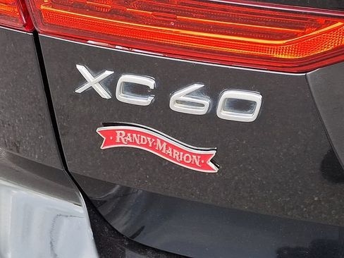 Used 2018 Volvo XC60 T6 Momentum w/ Convenience Package AWD/4WD image 23