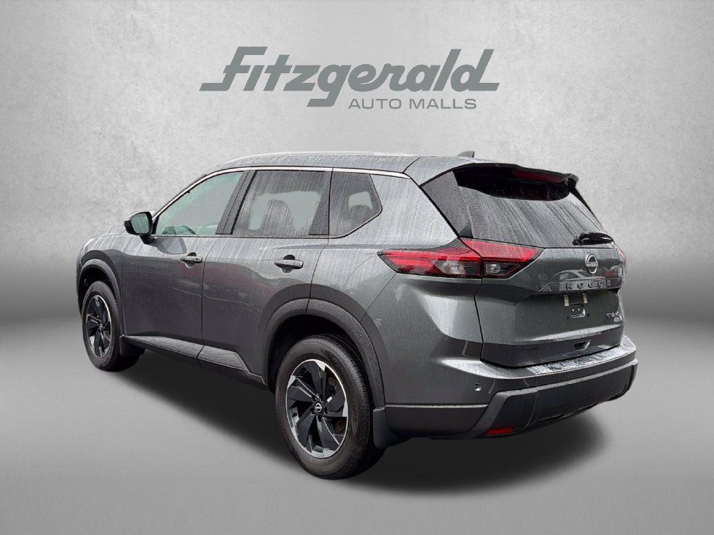 Used 2024 Nissan Rogue SV w/ SV Premium Package AWD/4WD image 6