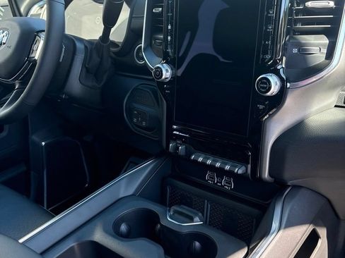 New 2026 RAM 3500 Laramie AWD/4WD image 27
