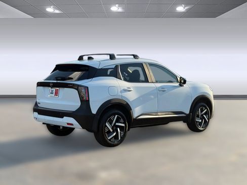 New 2026 Nissan Kicks SV w/ SV Premium Package image 8