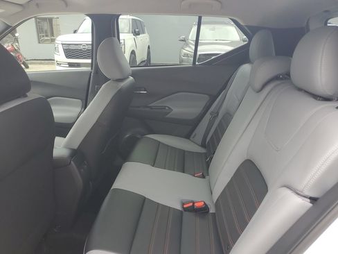 Used 2024 Nissan Kicks SR w/ SR Premium Package FWD image 16