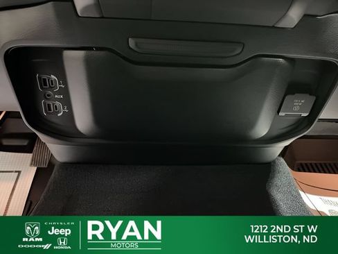 New 2026 RAM 1500 Big Horn AWD/4WD image 32