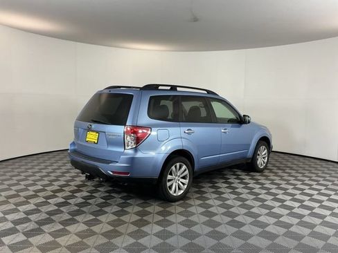 Used 2012 Subaru Forester 2.5X Premium w/ All-Weather Pkg AWD/4WD image 5