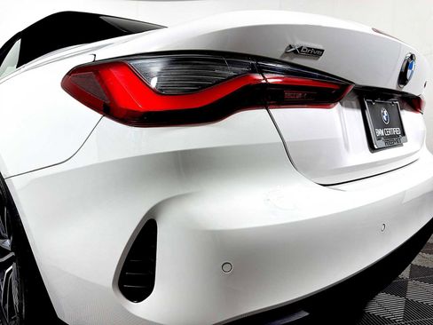 Certified 2023 BMW 430i xDrive Convertible w/ Convenience Package image 26