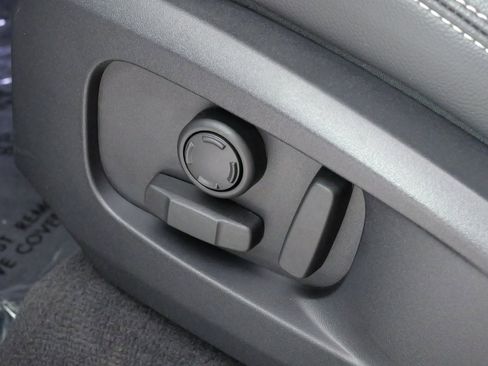 Used 2025 Jaguar F-PACE R-Dynamic S image 50