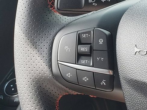 Used 2025 Ford Escape ST-Line w/ Tech Pack #1 FWD image 20