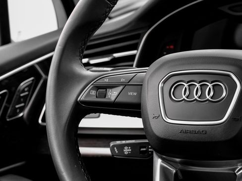 Used 2023 Audi Q7 3.0T Premium Plus image 16