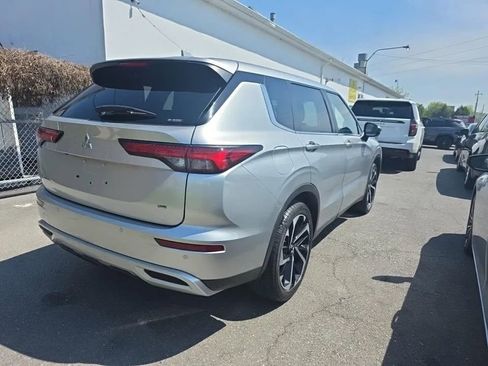 Used 2022 Mitsubishi Outlander SEL Black Edition AWD/4WD image 4