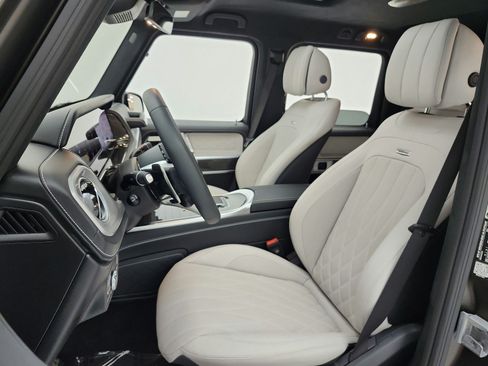 Certified 2025 Mercedes-Benz G 63 AMG 4MATIC image 15