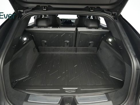 Used 2024 Cadillac Lyriq Tech w/ LPO, Floor Liner Package RWD image 8
