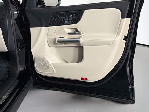 Certified 2026 Mercedes-Benz GLA 250 image 25