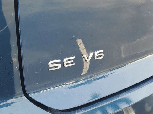 Used 2022 Volkswagen Atlas Cross Sport SE image 6