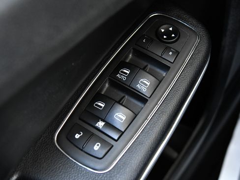 Used 2021 Chrysler 300 S w/ S Model Appearance Package image 35