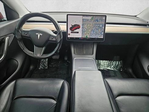 Used 2021 Tesla Model Y Long Range AWD/4WD image 18