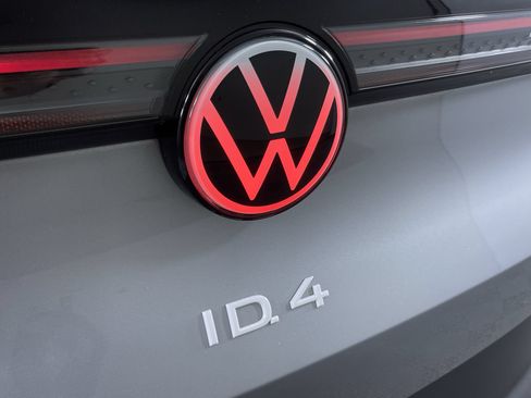 Used 2024 Volkswagen ID.4 Pro S AWD/4WD image 24