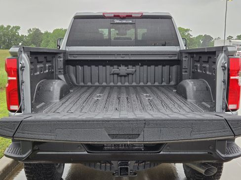 New 2026 Chevrolet Silverado 2500 ZR2 AWD/4WD image 11