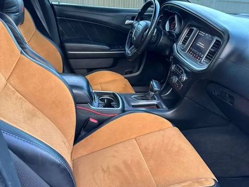 Used 2022 Dodge Charger Scat Pack RWD image 15
