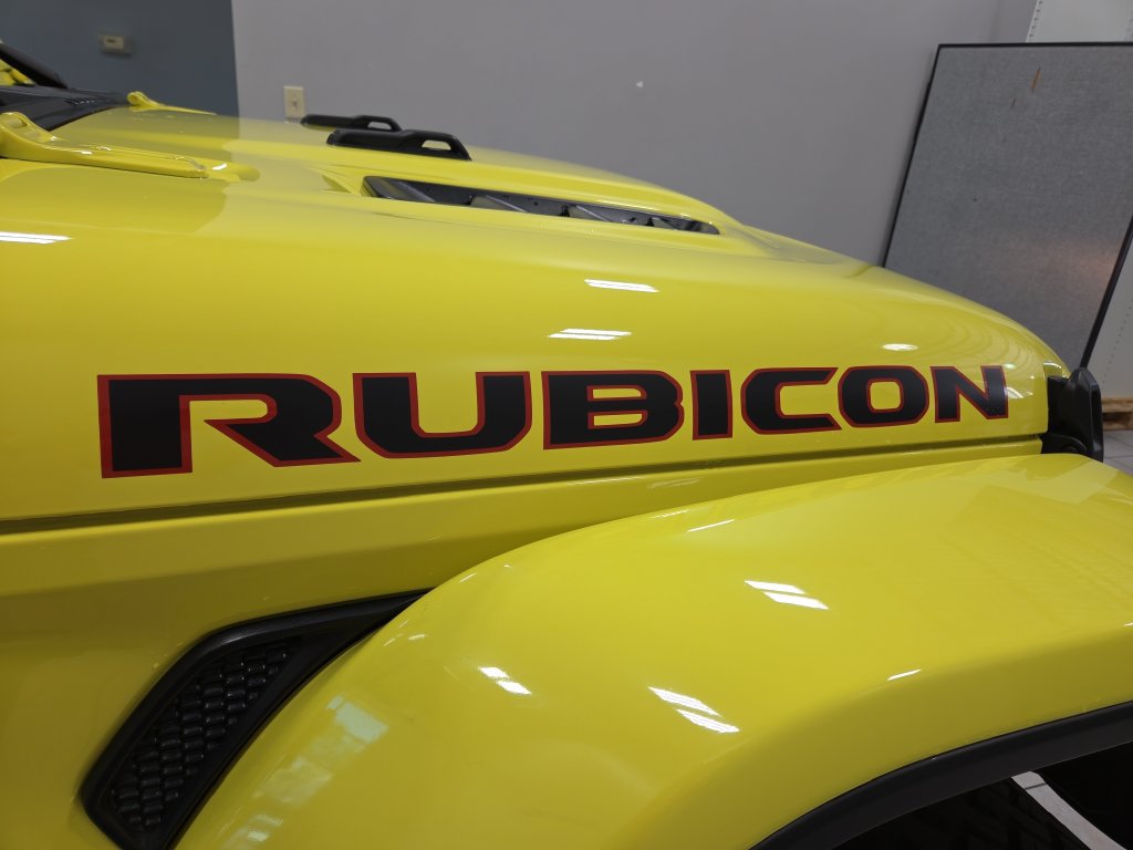 Used 2023 Jeep Wrangler Unlimited Rubicon w/ Cold Weather Group AWD/4WD image 16