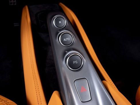 Used 2023 Ferrari F8 Tributo image 45