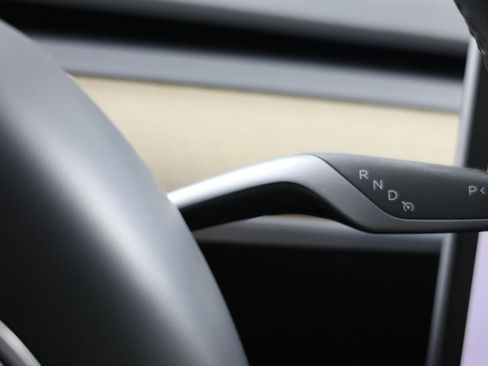 Used 2024 Tesla Model Y Long Range AWD/4WD image 6