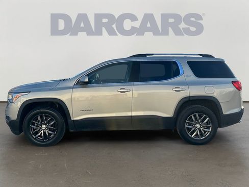 Used 2017 GMC Acadia SLT image 4
