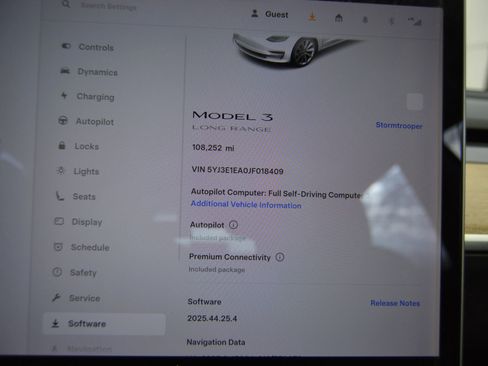 Used 2018 Tesla Model 3 Long Range image 11