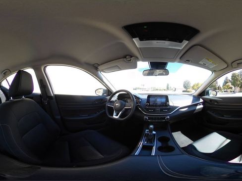 Used 2026 Nissan Altima 2.5 SV FWD image 37