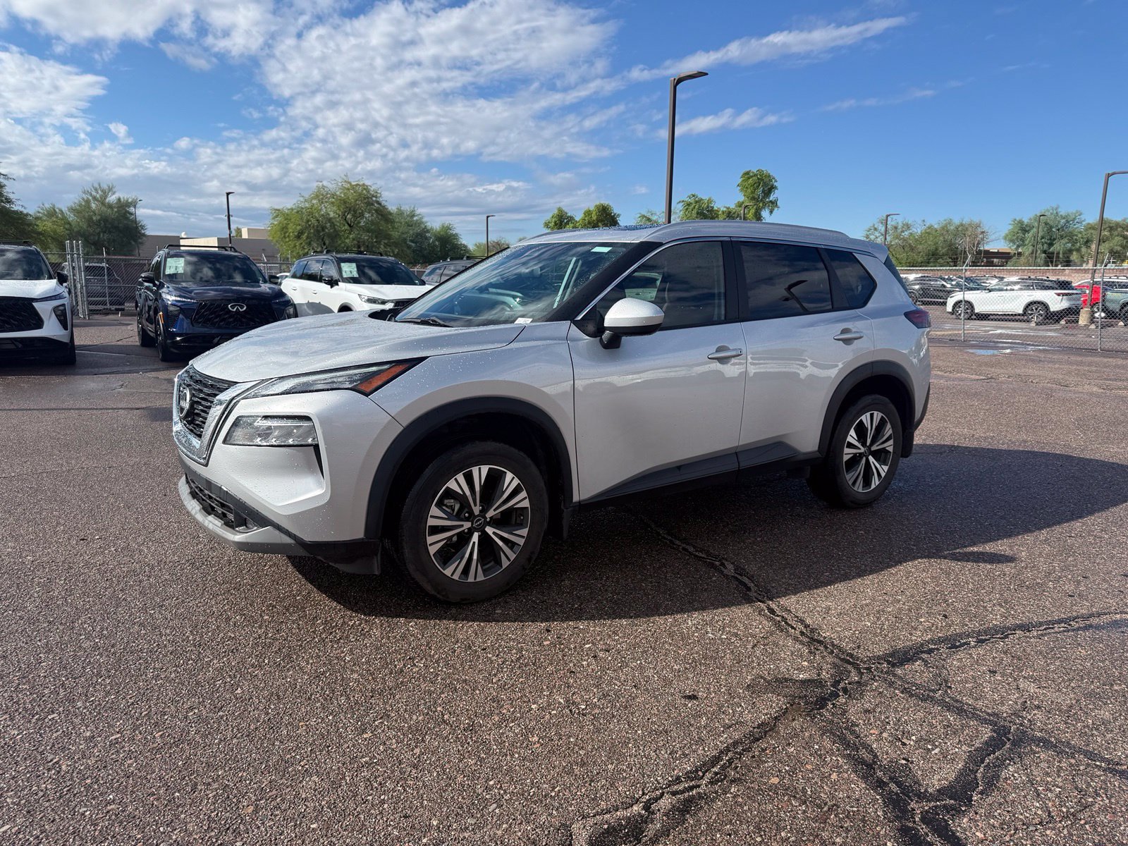 Certified 2023 Nissan Rogue SV w/ SV Premium B Package FWD image 1