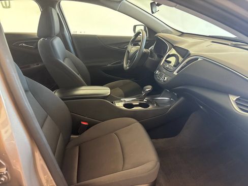 Used 2024 Chevrolet Malibu LT FWD image 7
