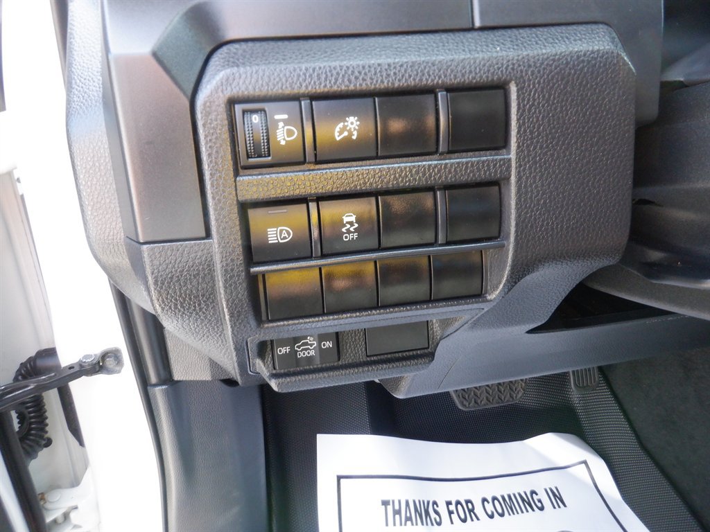 Used 2024 Toyota Tacoma SR RWD image 10