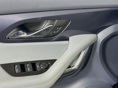 Used 2022 Chevrolet Blazer LT image 12