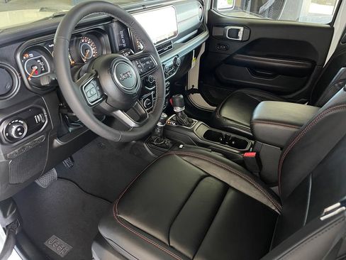New 2026 Jeep Gladiator Rubicon AWD/4WD image 6