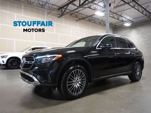 Used 2024 Mercedes-Benz GLC 300 4MATIC image 2