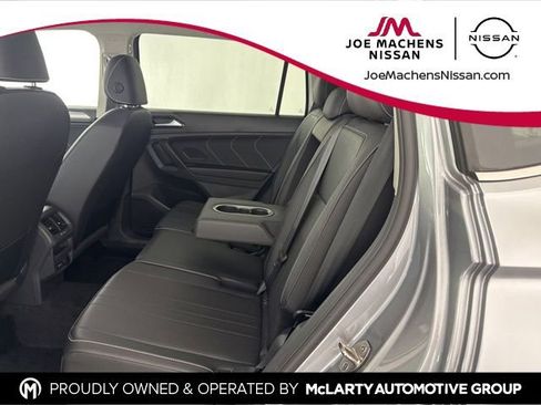 Used 2023 Volkswagen Tiguan SE AWD/4WD image 24