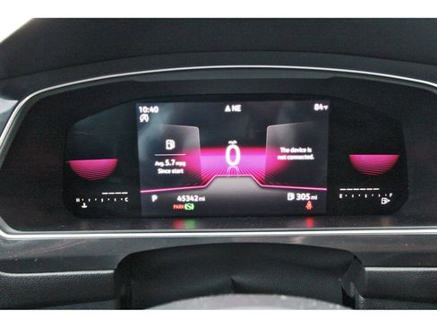 Used 2022 Volkswagen Tiguan SE R-Line FWD image 16
