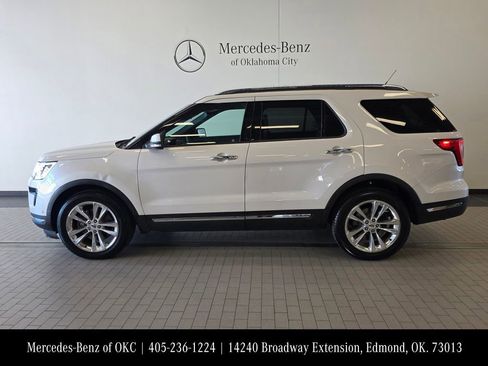 Used 2018 Ford Explorer Limited w/ Equipment Group 301A image 4