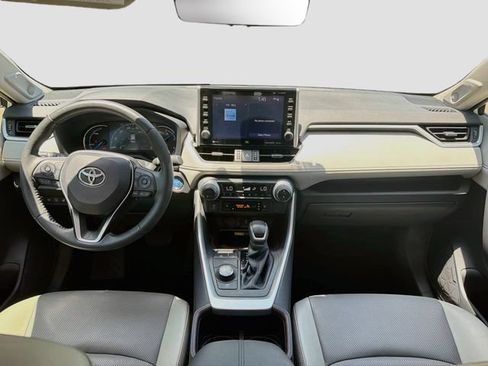Used 2022 Toyota RAV4 Limited AWD/4WD image 15