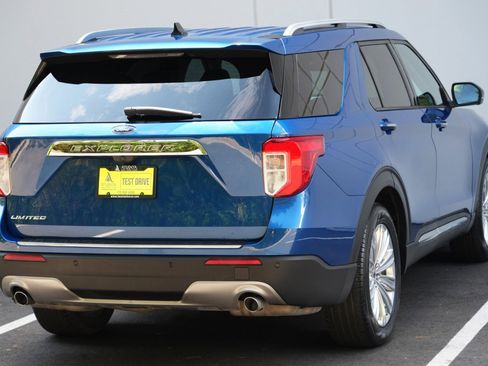Used 2023 Ford Explorer Limited w/ Limited Technology Package RWD image 55